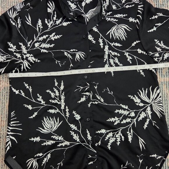 Dynamite Blouse - Picture 5 of 5